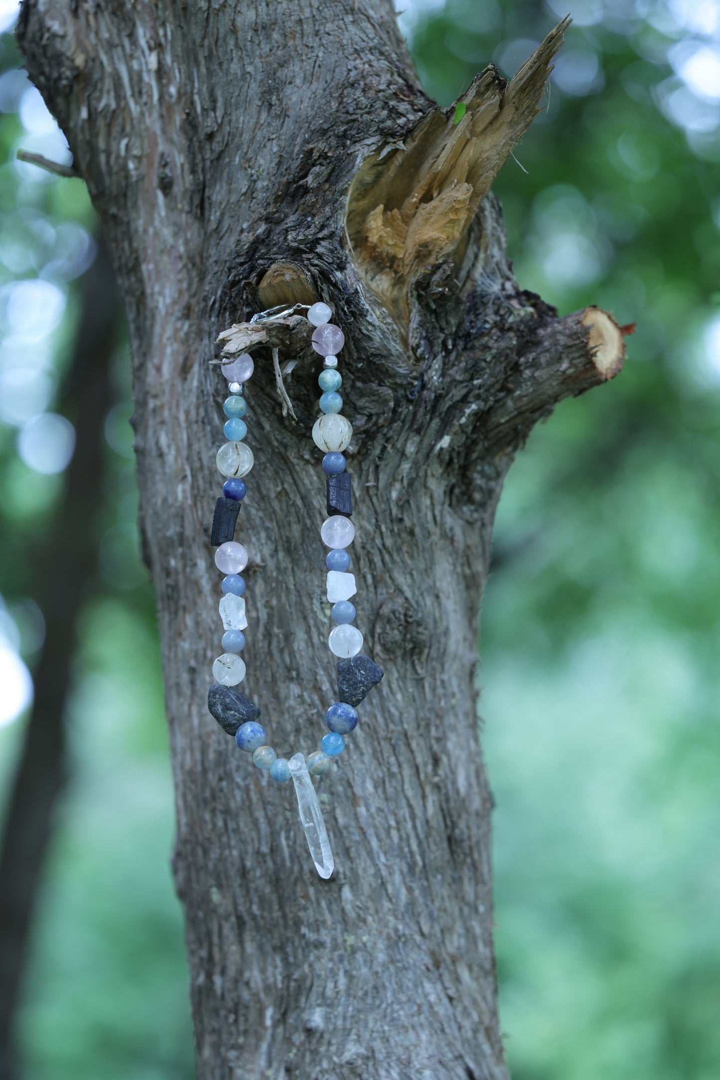 #7 🌿 Witchwood Raw Stone Crystal Necklace🌿