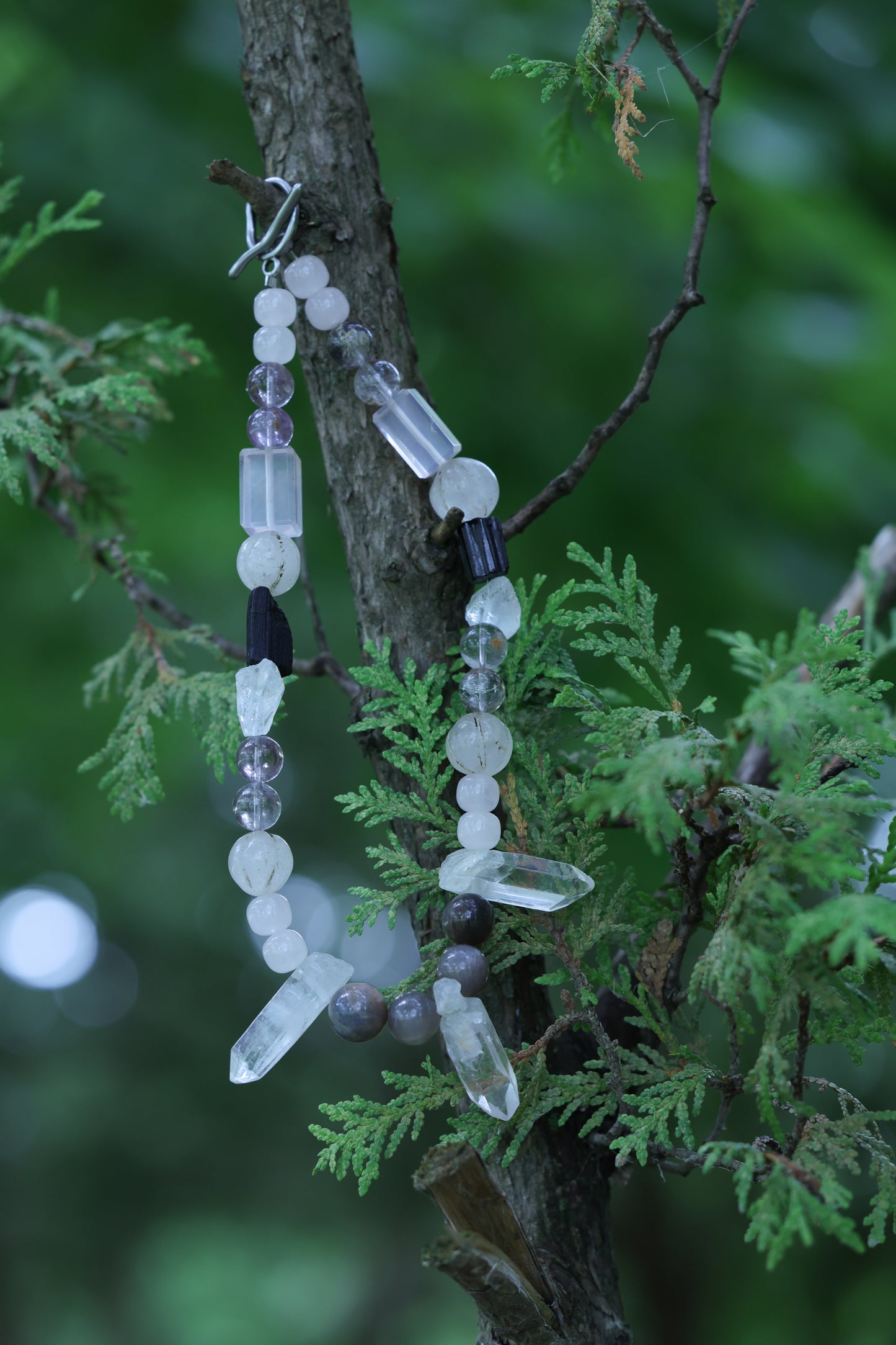 #3 🌿 Witchwood Raw Stone Crystal Necklace🌿