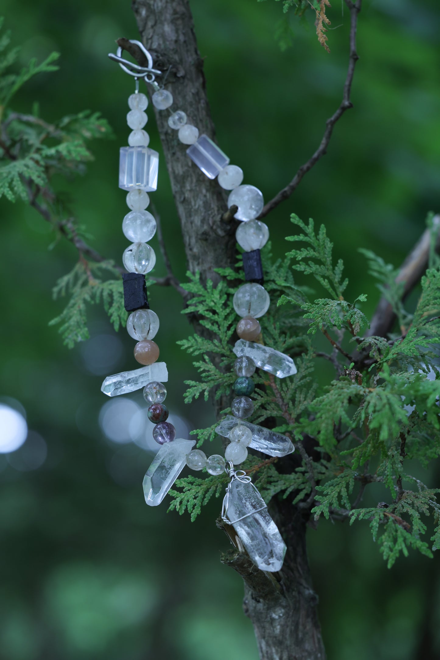#4 🌿 Witchwood Raw Stone Crystal Necklace🌿