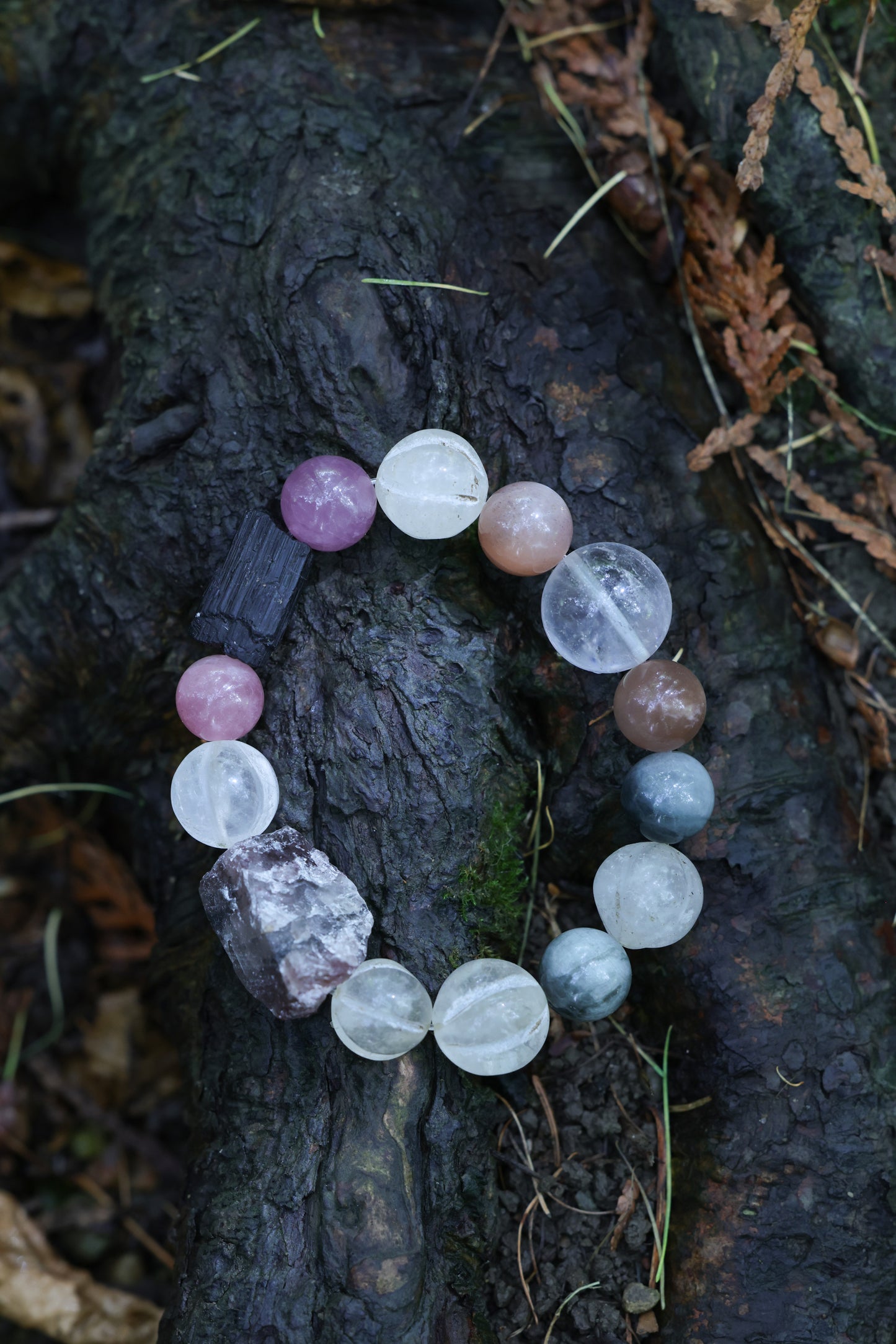 #1 Witchwood Raw Stone Crystal Bracelet🌿