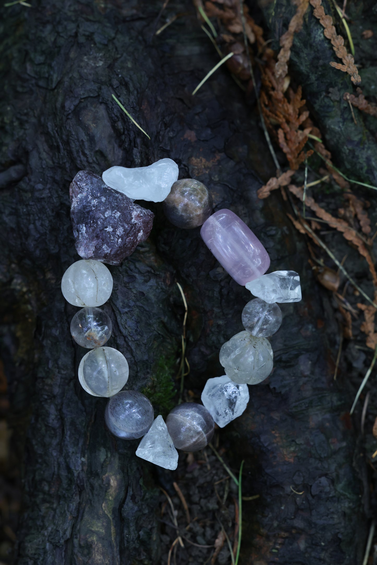 #24 🌿Witchwood Raw Stone Crystal Bracelet🌿