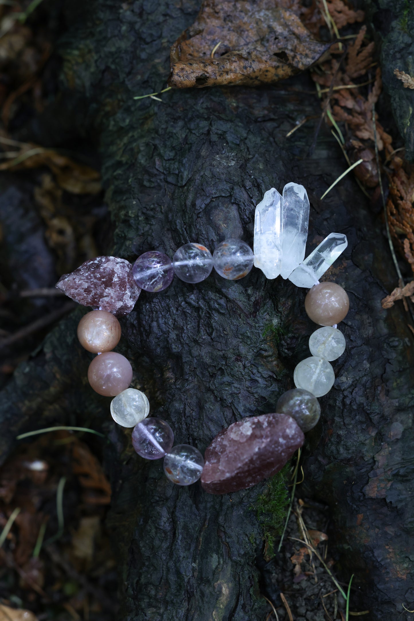 #22 🌿Witchwood Raw Stone Crystal Bracelet🌿