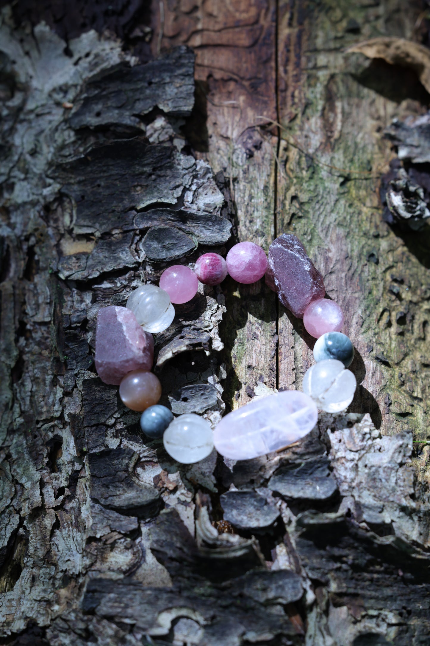 #23 🌿Witchwood Raw Stone Crystal Bracelet🌿