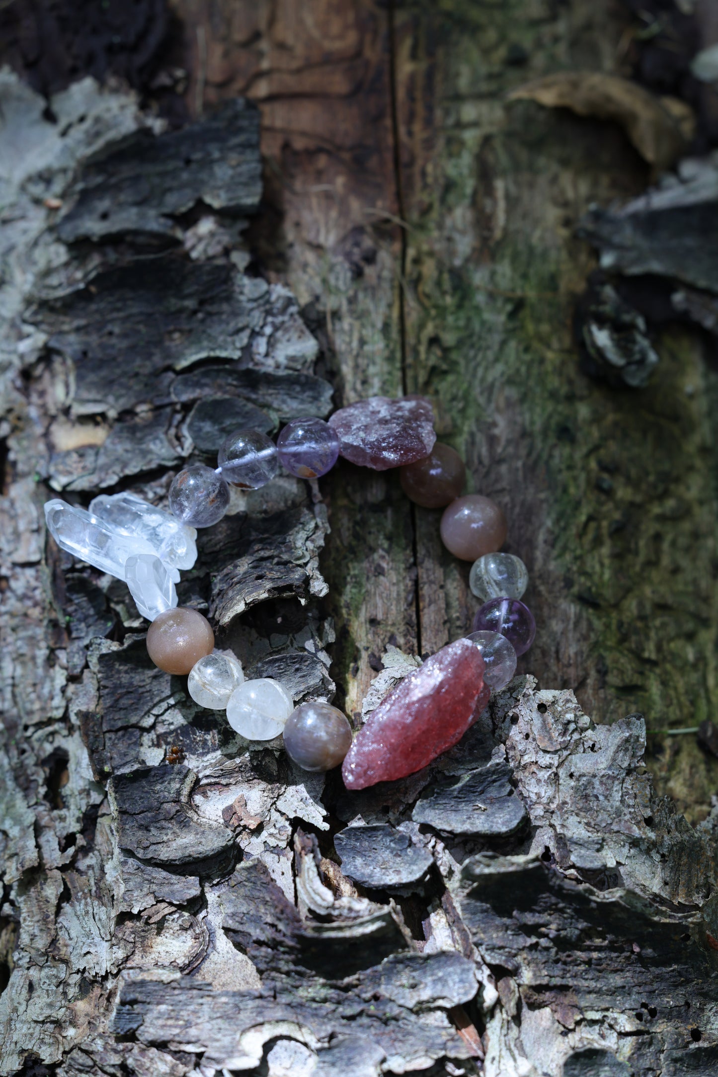 #22 🌿Witchwood Raw Stone Crystal Bracelet🌿