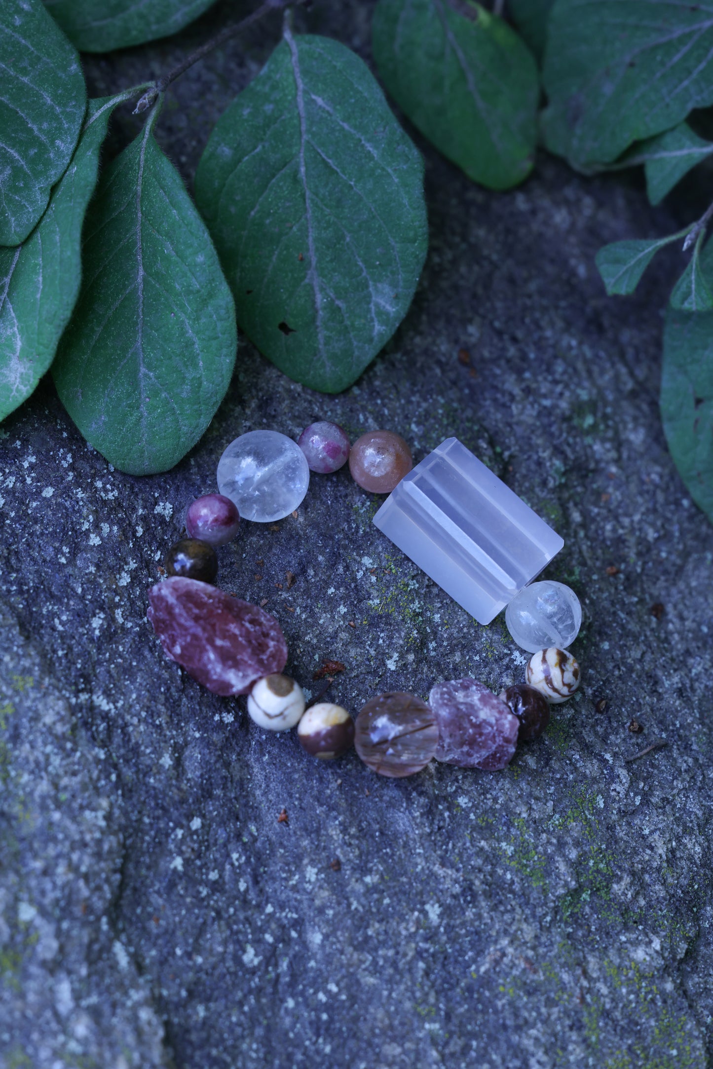 #6 🌿Witchwood Raw Stone Crystal Bracelet🌿