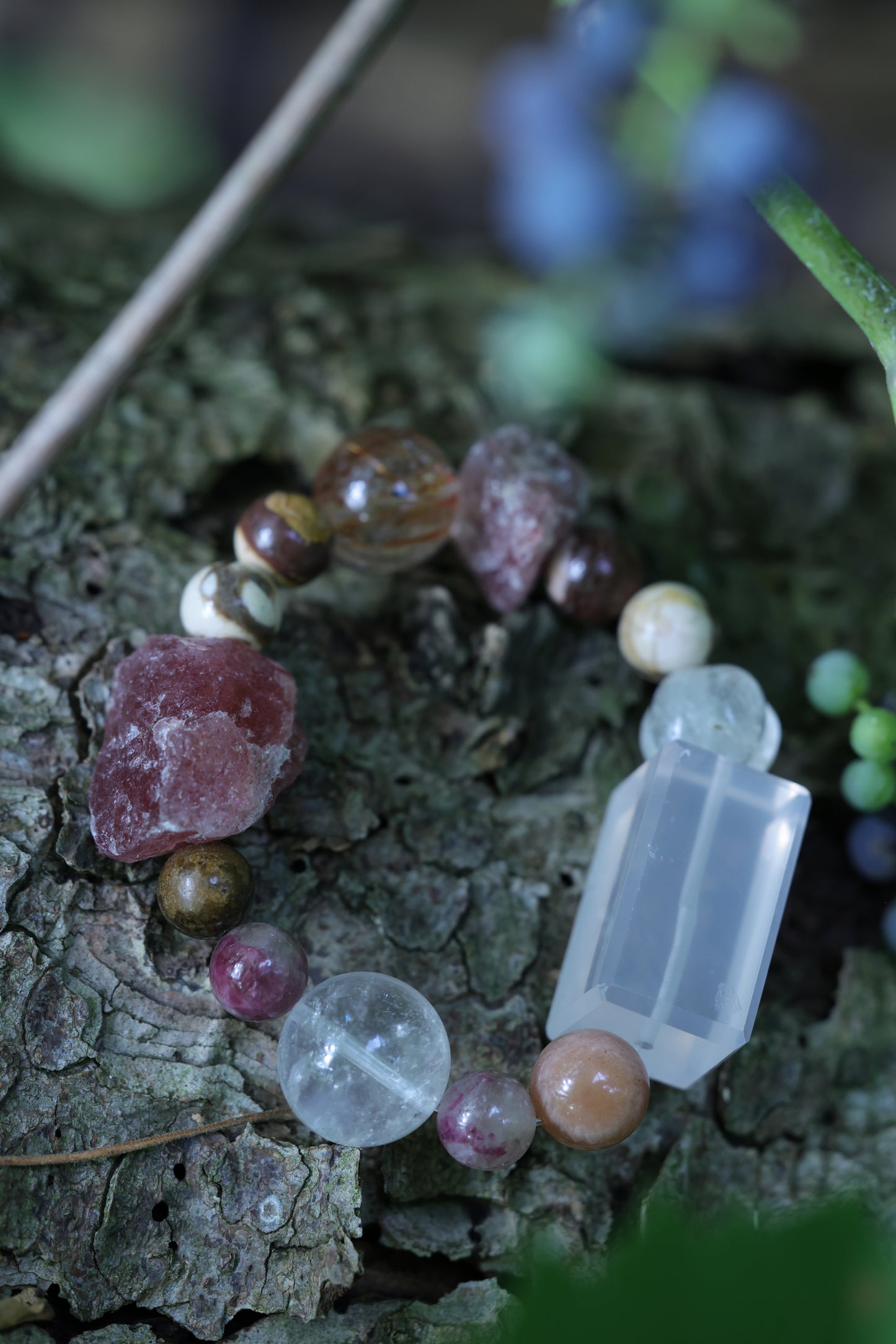 #6 🌿Witchwood Raw Stone Crystal Bracelet🌿