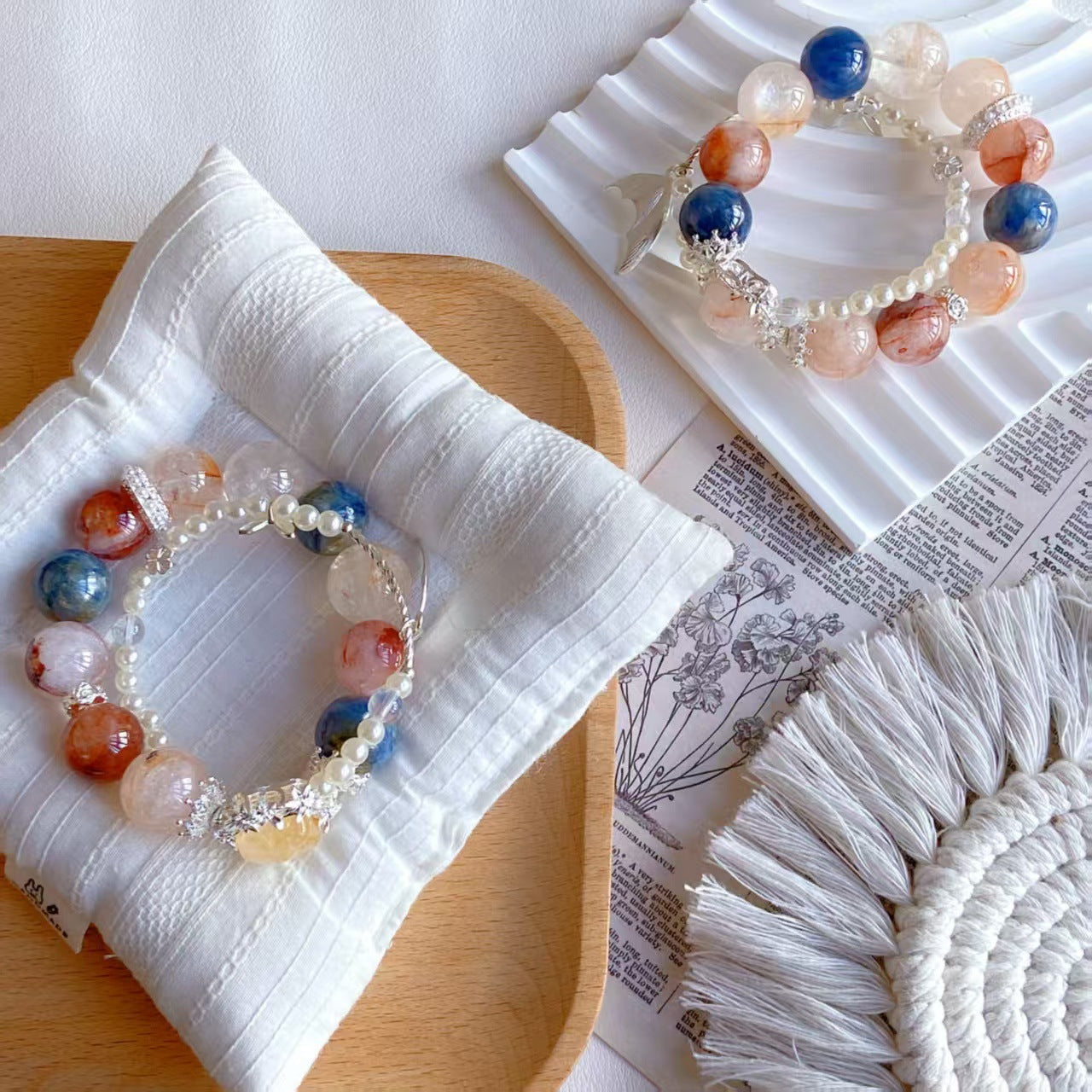 Blue Kyanite & Resin Flower Star Box Bracelet